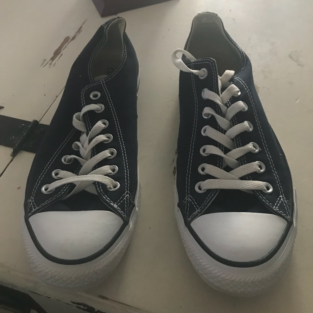 Blue Convers almost new.